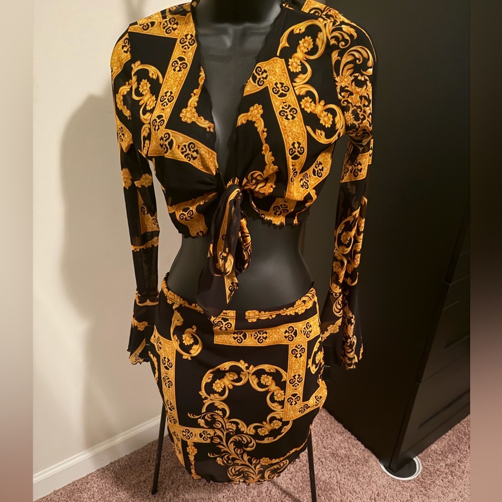 Fashion Nova Black and Gold Baroque Skirt Set